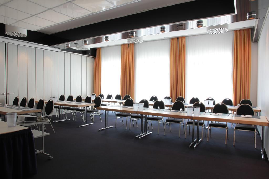 Relexa Hotel Bad Salzdetfurth Extérieur photo