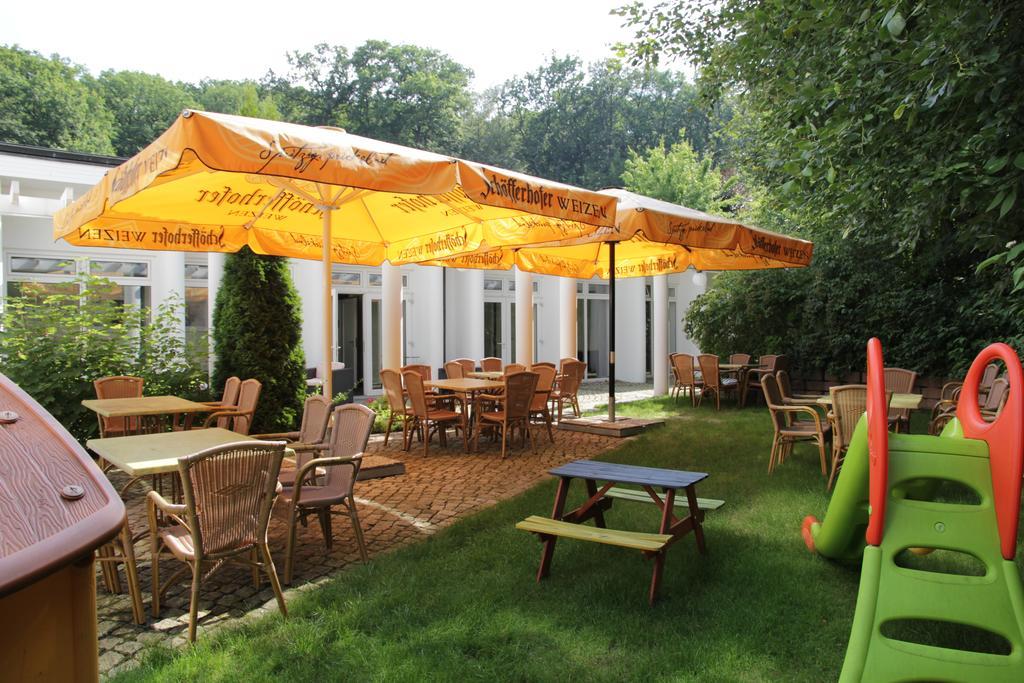 Relexa Hotel Bad Salzdetfurth Extérieur photo
