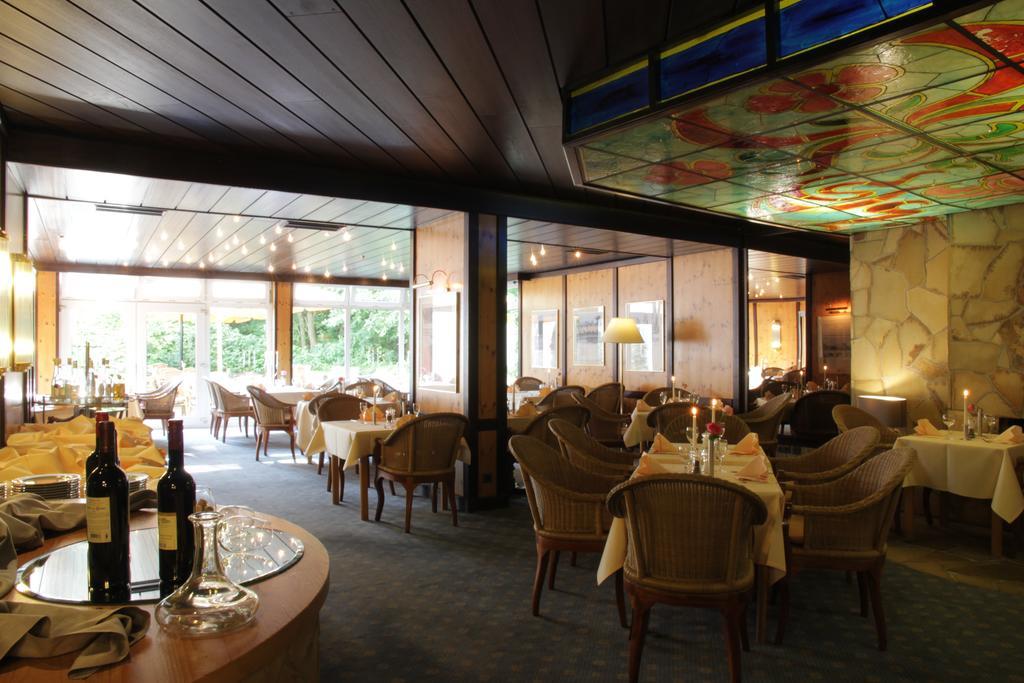 Relexa Hotel Bad Salzdetfurth Extérieur photo