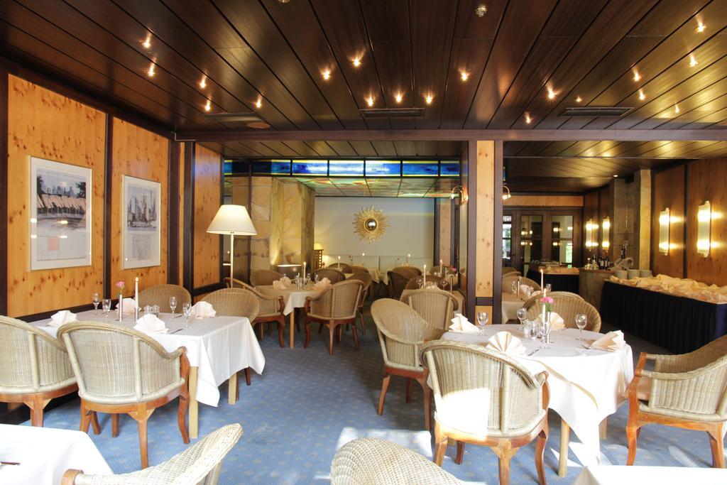 Relexa Hotel Bad Salzdetfurth Extérieur photo