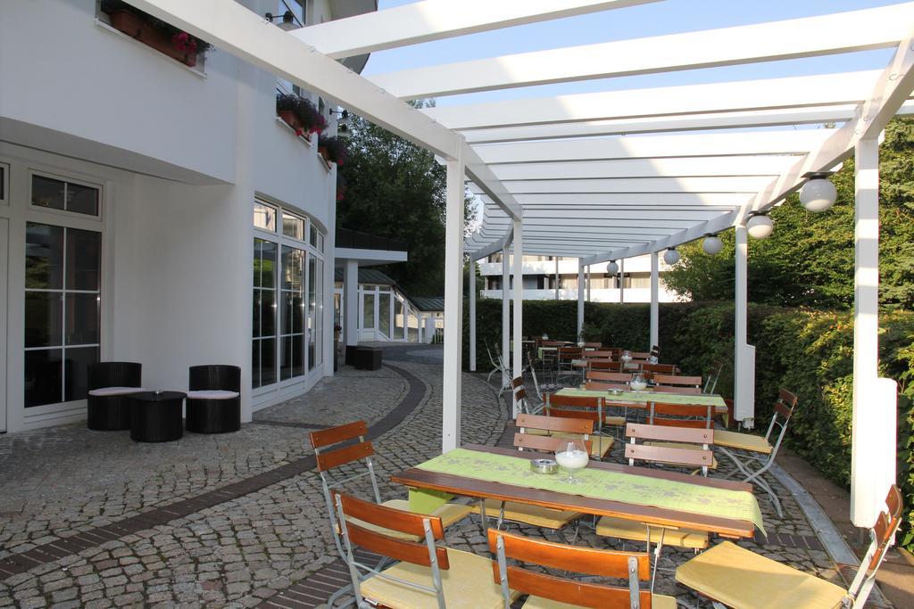 Relexa Hotel Bad Salzdetfurth Extérieur photo
